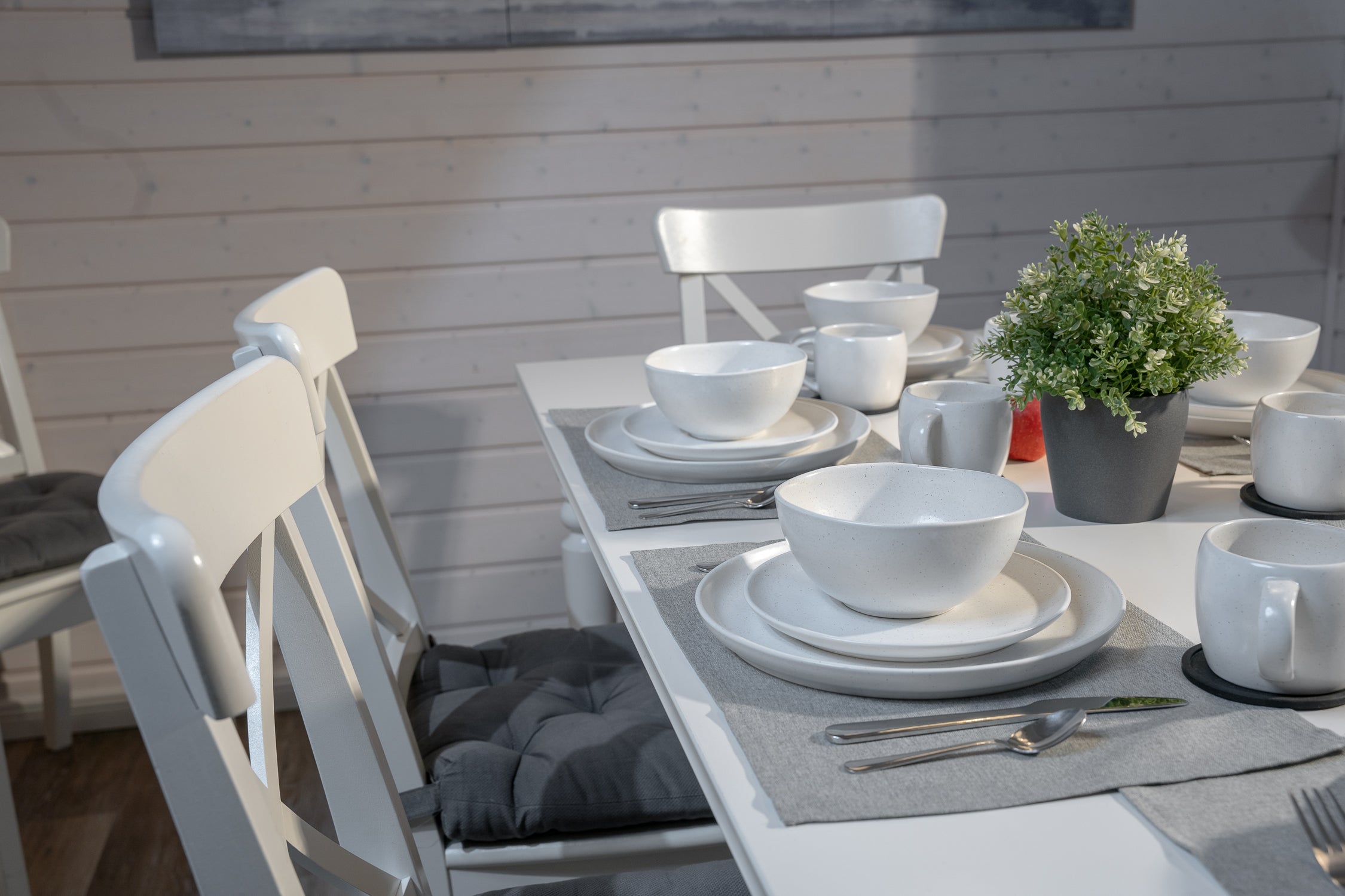 Nortea - Nordisches Design Geschirrset weiß matt, für 6 Personen, 18-tlg, mit organischen Formen, nachhaltig hergestellt in Portugal