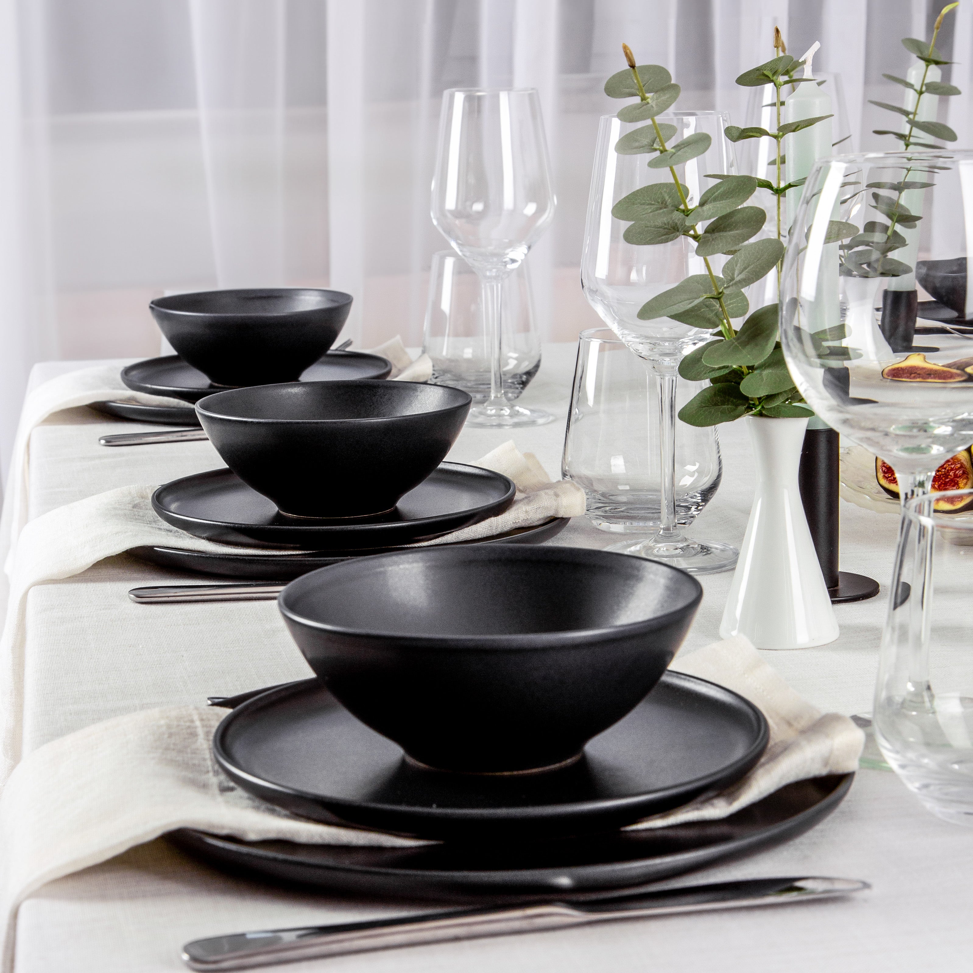 1. nortea Modernes skandinavisches Geschirr set, Steingut Geschirr set 6 Personen, schwarz matt teller set