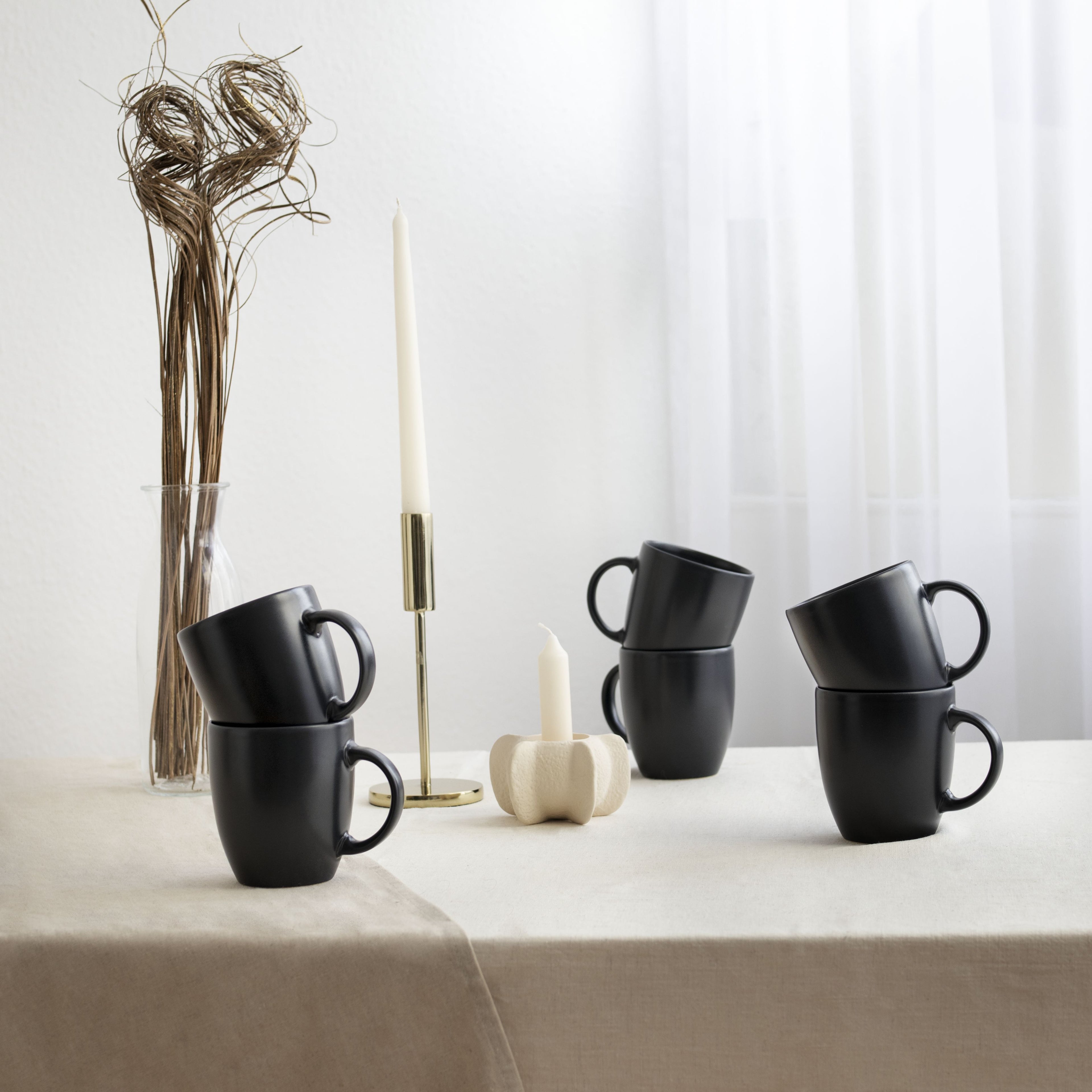 MIDNATT – Nordisches Steingut-Tassenset · 380 ml · 6-teilig · Schwarz Matt