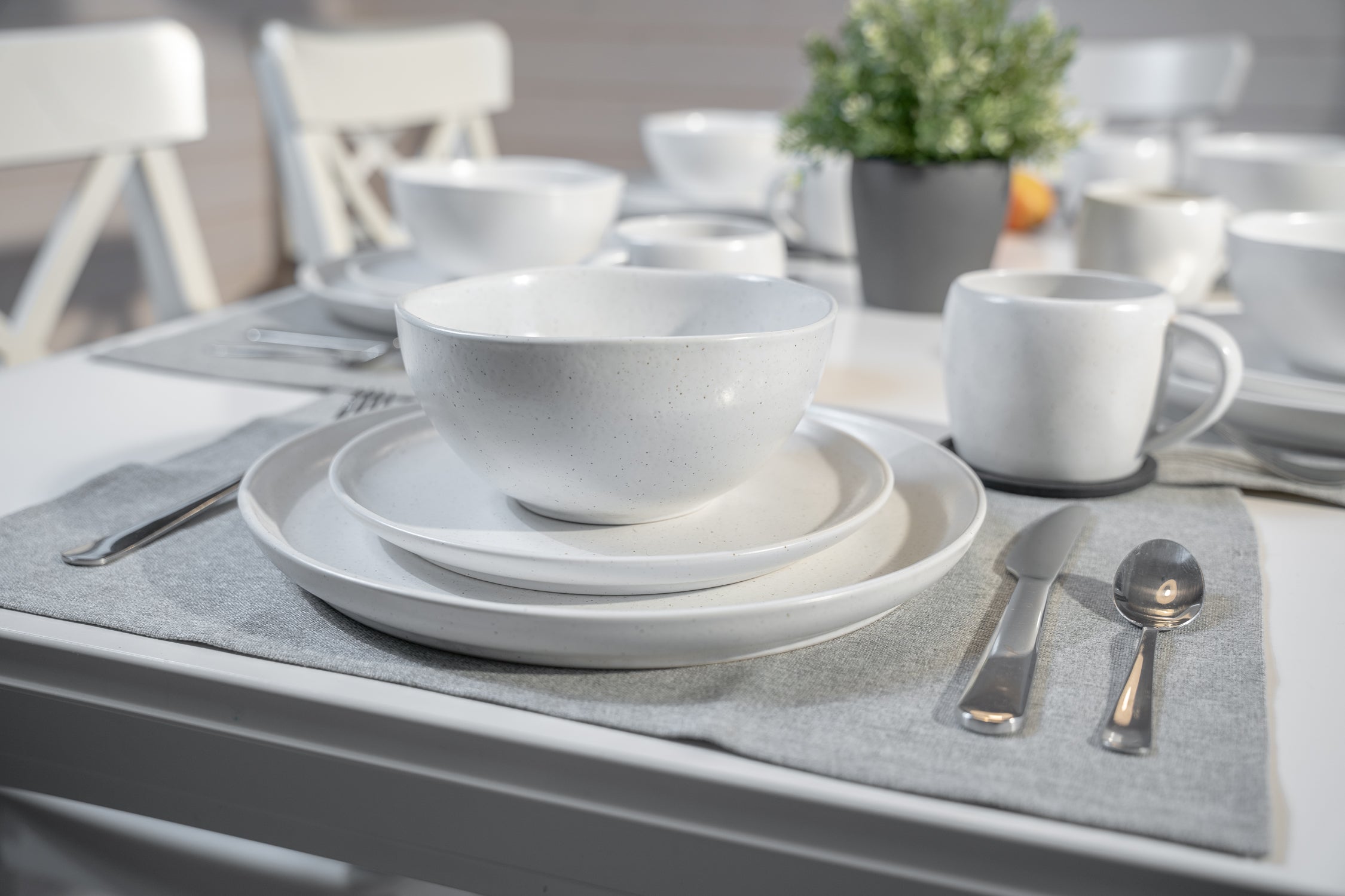 Nordisches Design Geschirrset weiß matt, für 6 Personen, 18 teilig, mit organischen Formen, nachhaltig hergestellt in Portugal  kaffeetassen 6 portugiesisches geschirr
