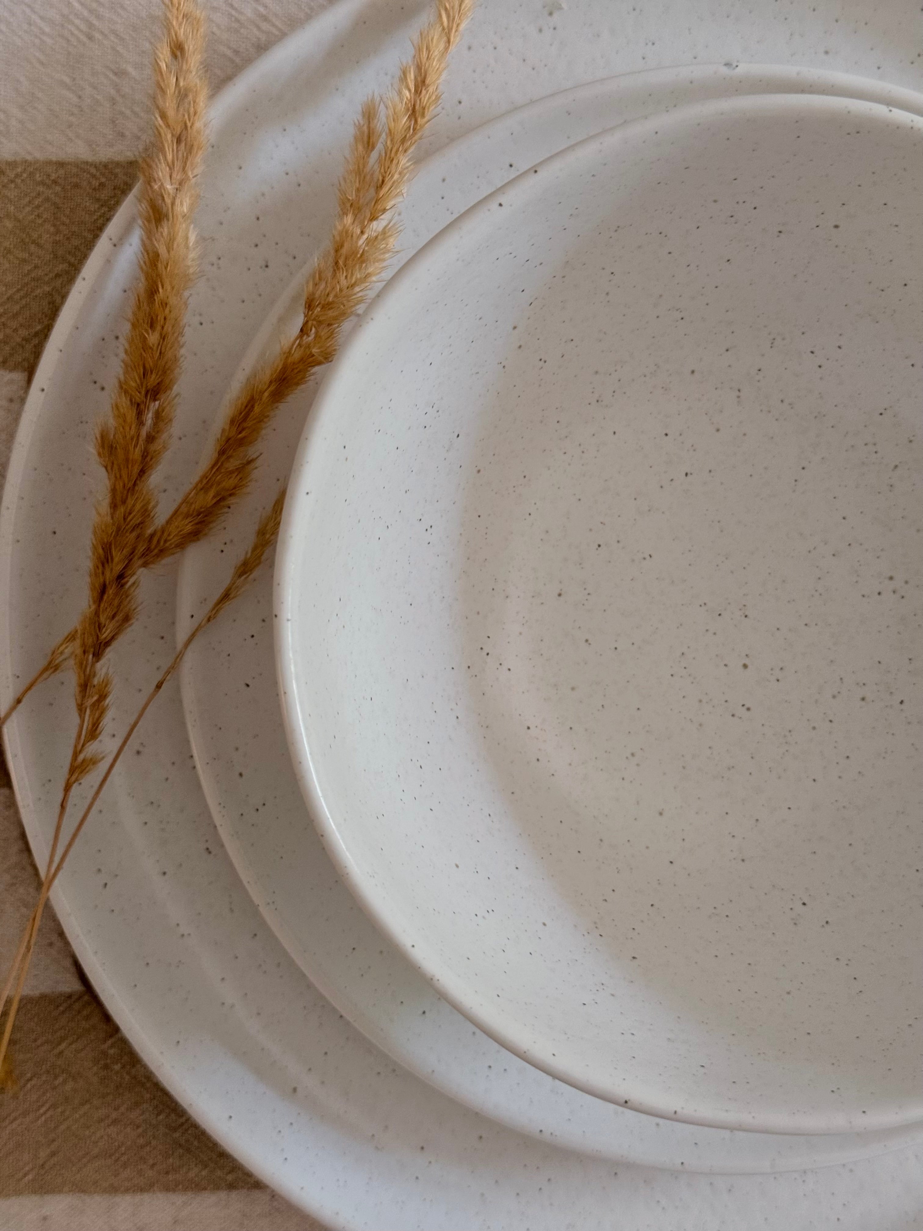 portugiesisches geschirr set in nordic design