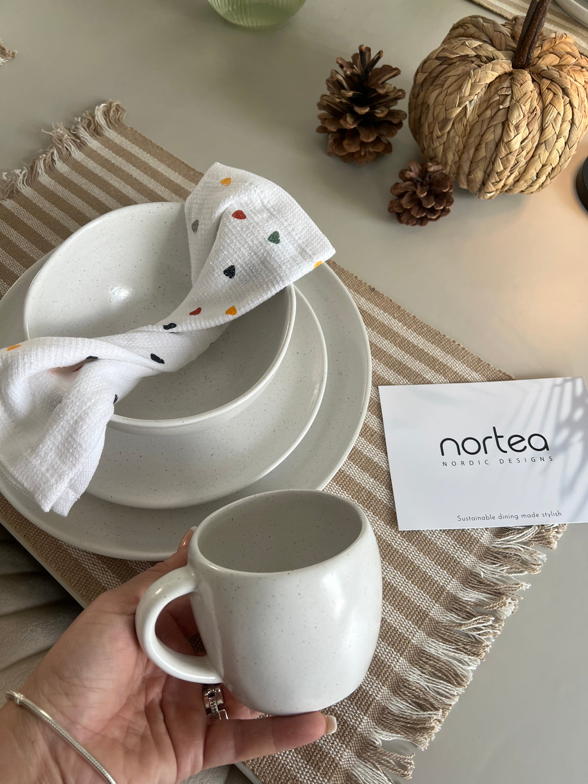 Nordic Design Steingut Geschirr set Weiß Matt, hergestellt in Portugal – nortea